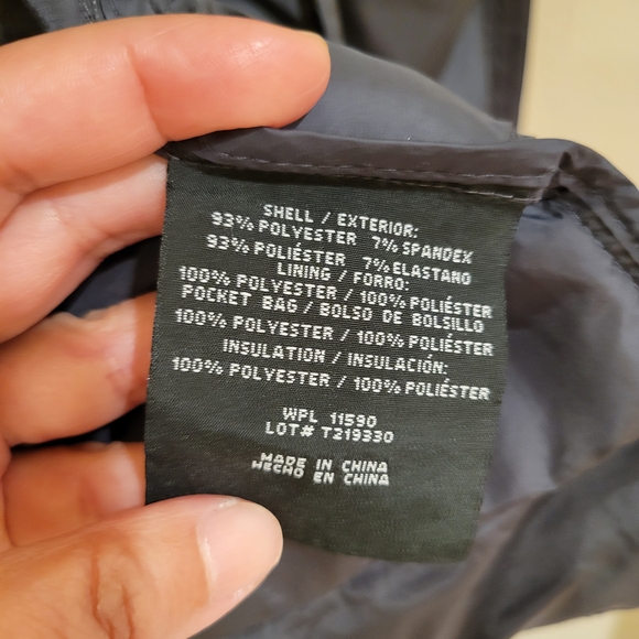 Women's Gray Puffer Jacket - Picture 11 of 13